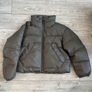 Cropped Puffer coat Brown